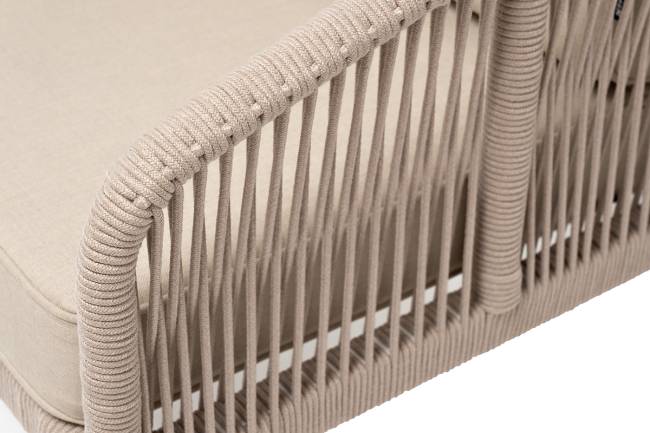 "Канны" диван 2-местный плетеный из роупа, каркас алюминий белый муар, роуп бежевый круглый, ткань бежевая 052
