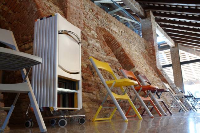 Стул пластиковый складной Compact жемчужно-серый 435х470х775 мм