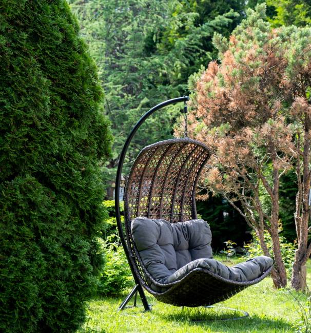 "Виши" подвесное кресло-кокон из искусственного ротанга, цвет коричневый с серо-коричневой подушкой